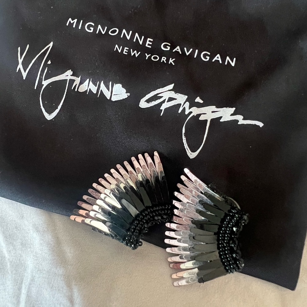 Mignonne Gavigan mini Madeline earrings in black and silver